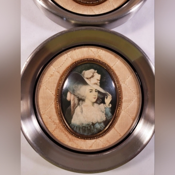 Set of 2 Vintage Cameo Creation Portraits in Convex Bubble Glass Frames with Sat - Picture 4 of 12